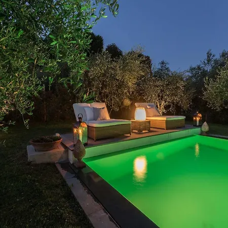 In Tuscany With Panoramic Vineyard Views