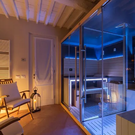 ヴィラ In Tuscany With Panoramic Vineyard Views ルッカ