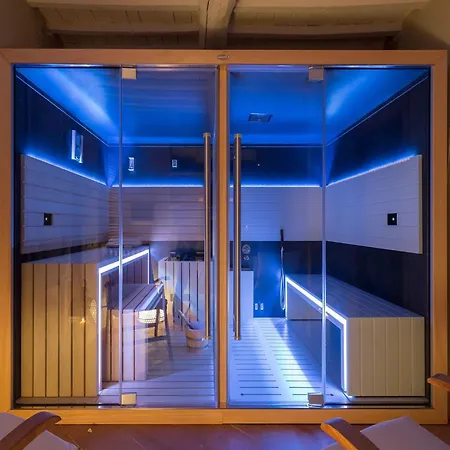 ヴィラ In Tuscany With Panoramic Vineyard Views ルッカ